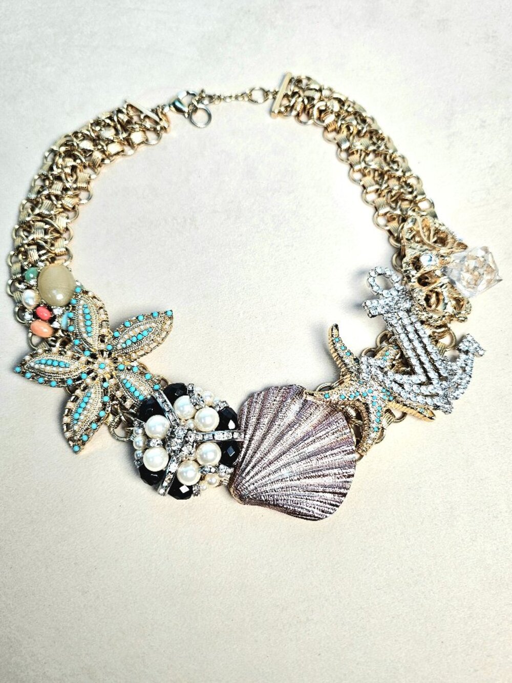 Banana Republic Seashell Statement Necklace Coastal Charm Pearl Crystal Necklace